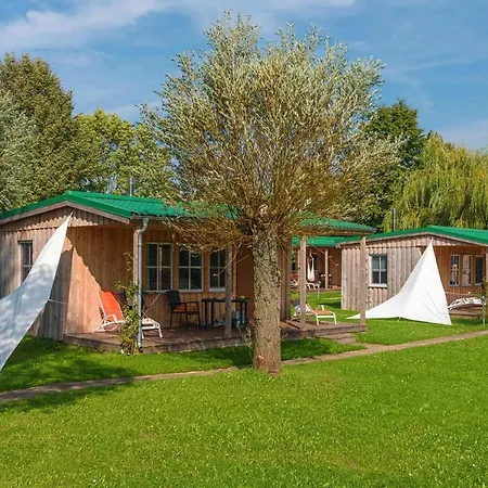 Ferienhaus Mit Kamin Am Achterwasser In Luetow Lütow